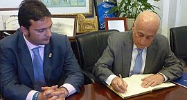 El síndic firma convenios con Peñíscola y Benicarló para mejorar la protección de los derechos